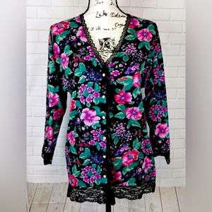 GOLDEN LABEL VICTORIA’S SECRET 80s floral lace trim button up robe kimono